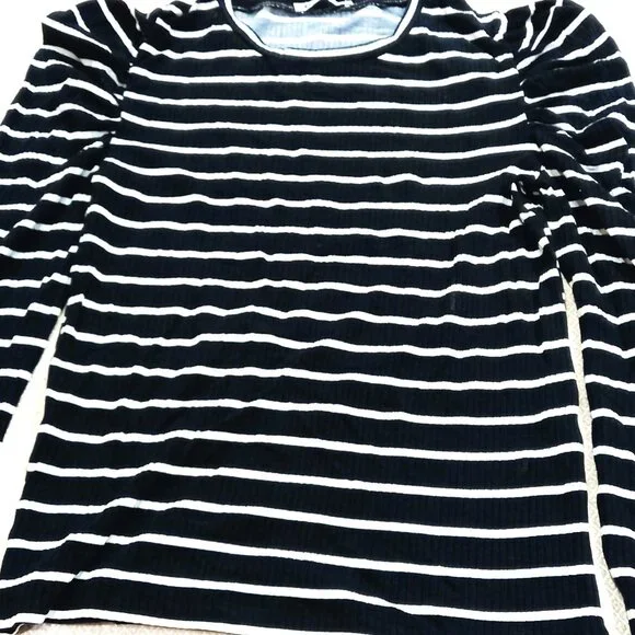 Stripped Top - Picture 2 of 3